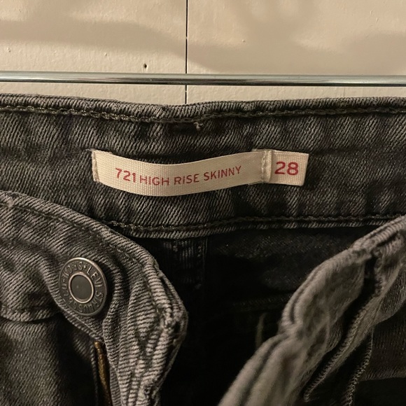 Levi’s 721 high rise skinny Jean size 28 - Picture 2 of 3